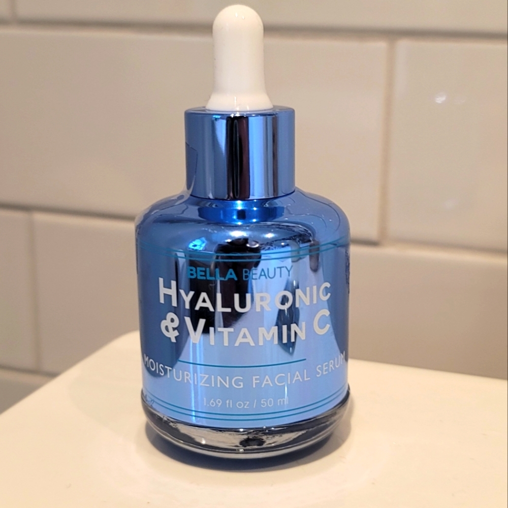 Moisturizing Facial Serum - Picture 1 of 2